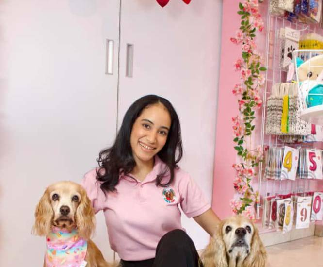 Tamales y arroz con pollo para perros, un emprendimiento que une salud y tradición