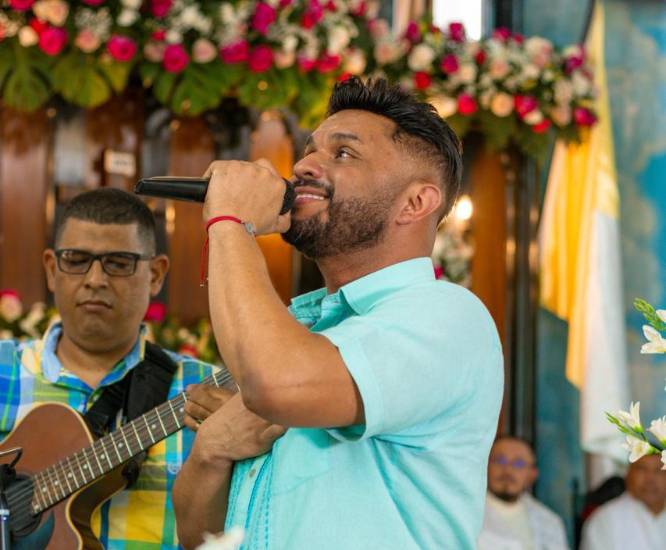 José Miguel Castro crea vitrina para el baile típico