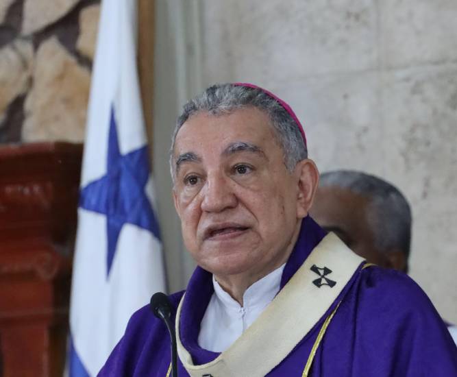 Mensaje de Monseñor Ulloa por el aniversario 14 del diario Metro Libre