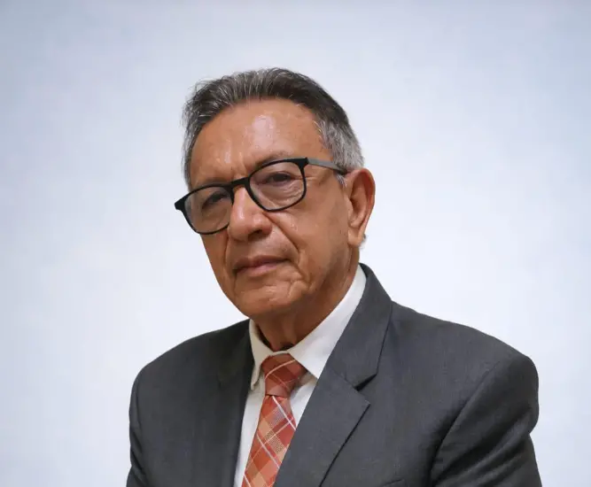 Profesor de Historia aspira a la rectoría de la U. de Panamá