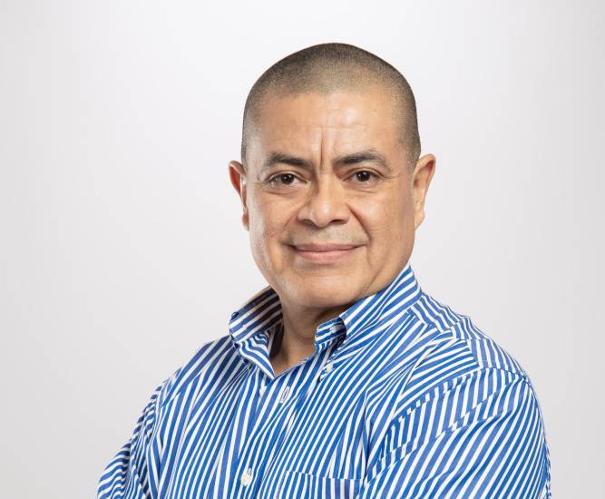 ¿Estamos escuchando al cliente o esperando nuestro turno para responder?