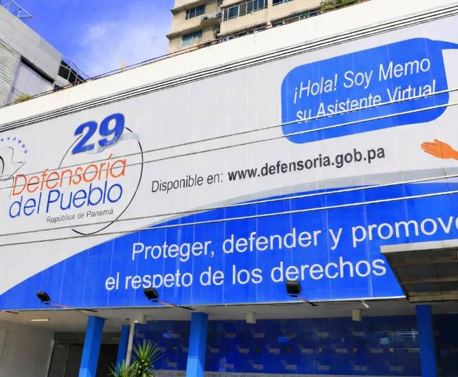 EDITORIAL : El Ombudsman