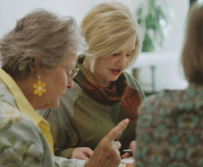 Vamvas prioriza construcción de aceras