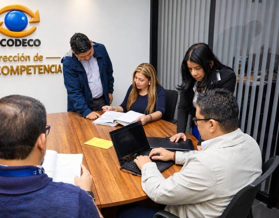 La Acodeco refuerza la vigilancia de fusiones empresariales para proteger la libre competencia