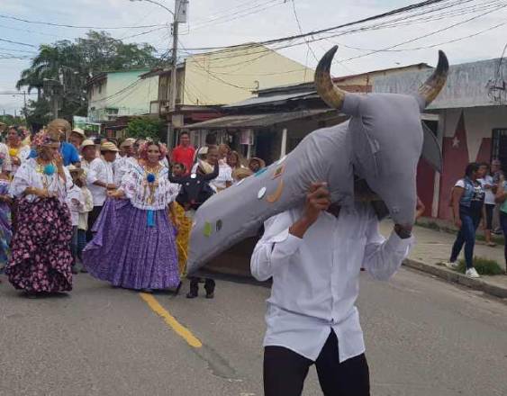 Ministerio de Cultura | Personas en el festival del Toro Guapo en el distrito de Antón.