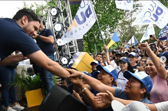 ¿Independientes en ruta a la partidocracia?