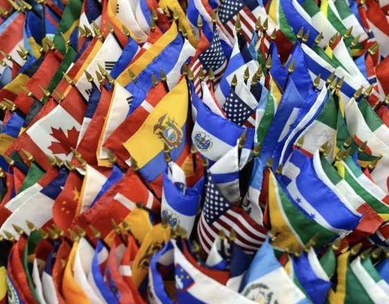 E. Press | Banderas de países latinoamericanos.