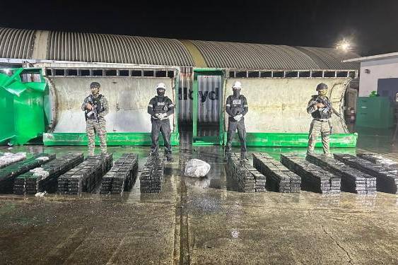 ML | Paquetes de droga incautados por la Policía Nacional.