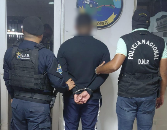 ML | Una de las personas capturadas por la policía.