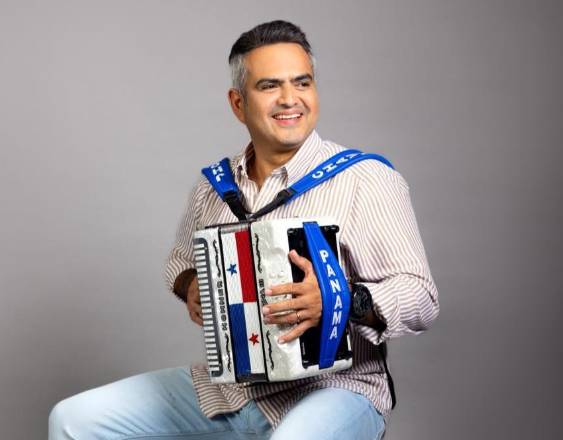 ML | Jhonathan Chávez.