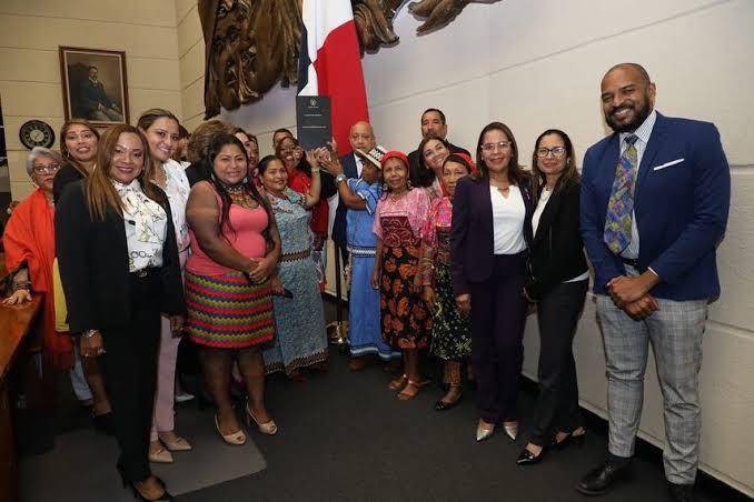 Cambio del Ministerio de la Mujer a instituto sigue en pausa en la Asamblea