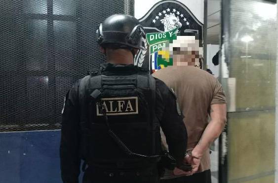 ML | Una persona detenida.