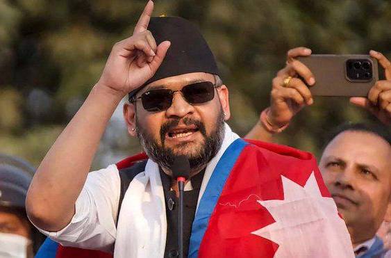 El exrapero Balen Shah derrota al ex primer ministro Oli y se perfila como el próximo primer ministro de Nepal