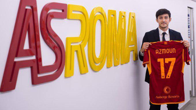 Roma contrata iraniano Azmoun e negocia chegada de Lukaku