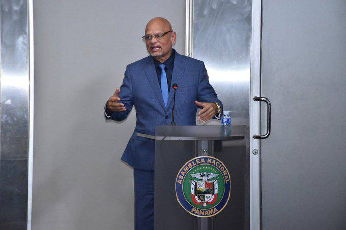 Diputado Ernesto Cedeño advierte que reformas electorales perjudican la libre postulación