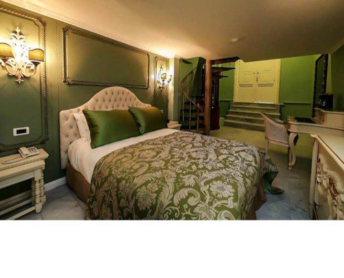 Un Casco de 5 estrellas