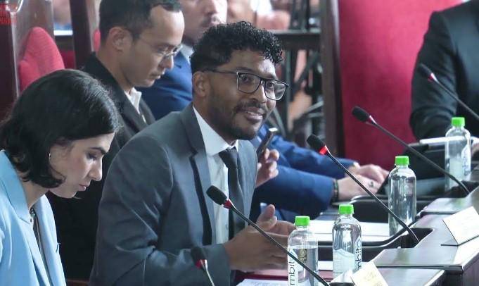 Representantes enfrentan los primeros obstáculos en cargos