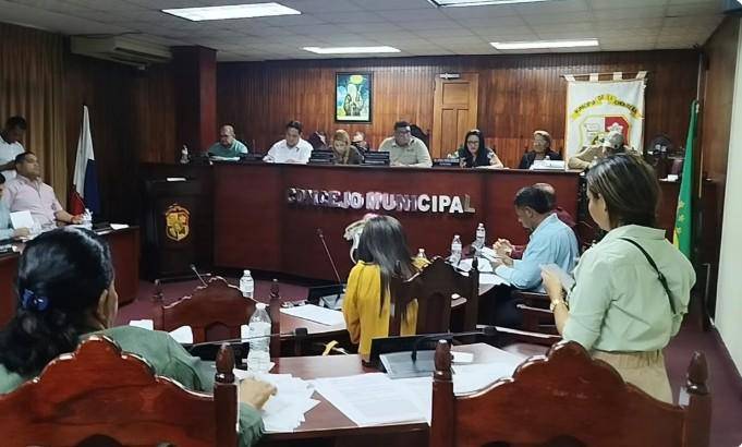 Presupuestos, dietas y prórrogas generan roces en municipios