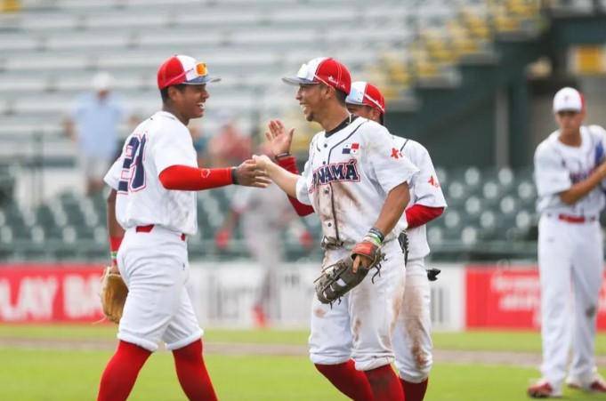 Selección U 18 de béisbol parte hoy para mundial en Taiwán