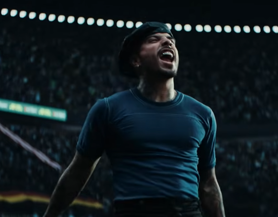 Rauw Alejandro lanza ‘Dando Vueltas’. Foto: Youtube