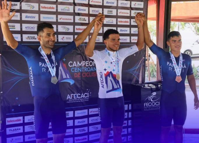 Panamá arrasa en los Centroamericanos