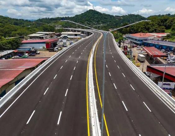 ML | Corredor de las playas, una vía utilizada por conductores que se dirigen hacia el interior del país.