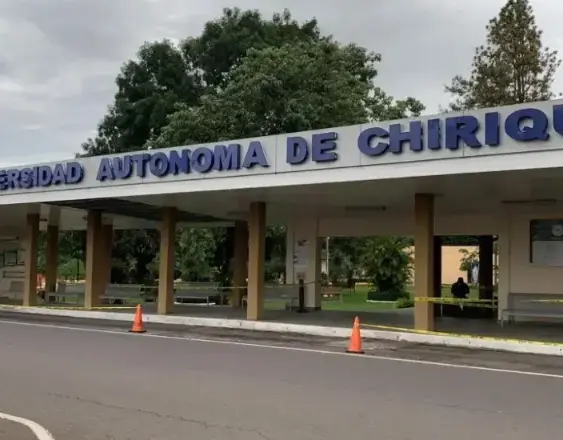 ML | Sede de la Universidad Autónoma de Chiriquí.