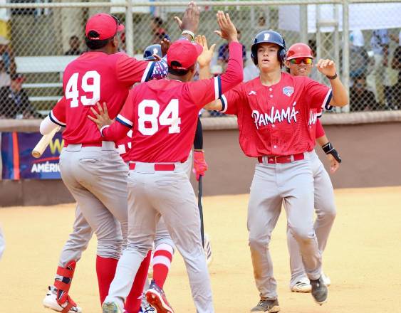 @Fedebeis | Equipo de Panamá U18 en el partido ante boricuas.