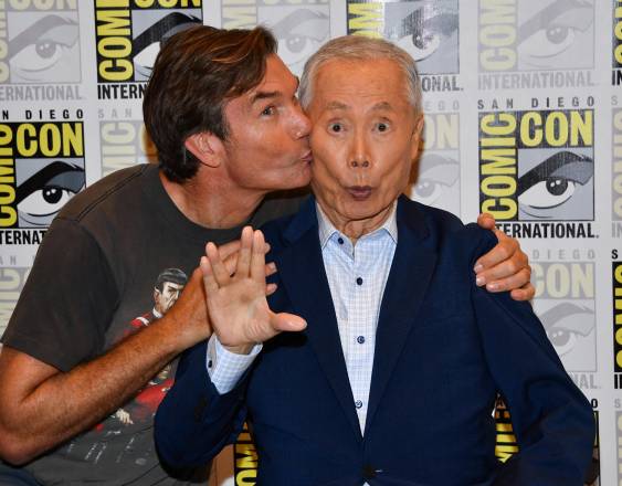 AFP | Los actores George Takei (R) y Jerry O’Connell.