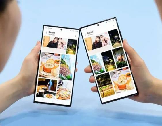 Portaltic/EP | Dos móviles de Samsung usando la función de Quick Share.