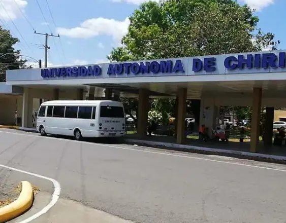 ML | La Universidad Autónoma de Chiriquí (UNACHI).