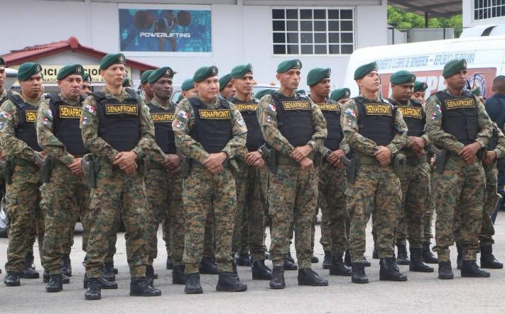 Cortesía | Unidades del Servicio Nacional de Fronteras en una base durante sus funciones.