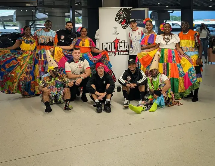 Con danza y folclore, Panamá recibe al USA Creator All Star en el Aeropuerto de Tocumen