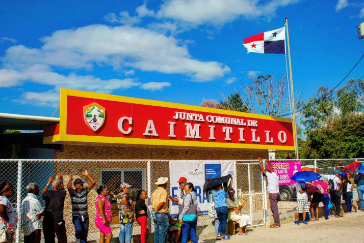 Rodolfo Precilla prioriza el apoyo social en Caimitillo