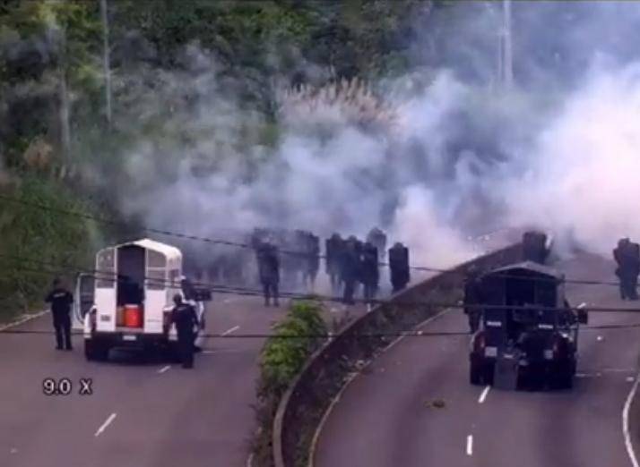 Más de 20 policías heridos durante las protestas de ayer