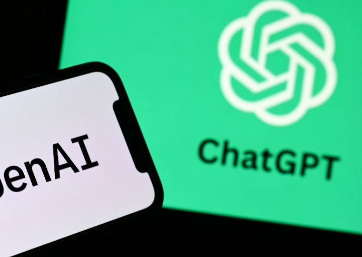 OpenAI declara “código rojo” ante fuerte competencia a ChatGPT, según medios