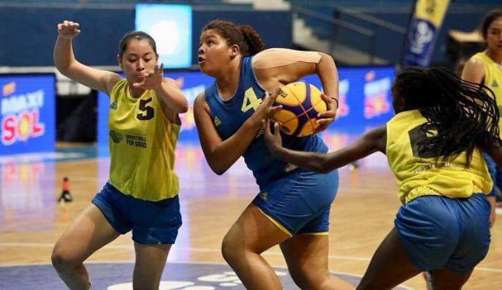 Asume el rol de guerrera en la cancha