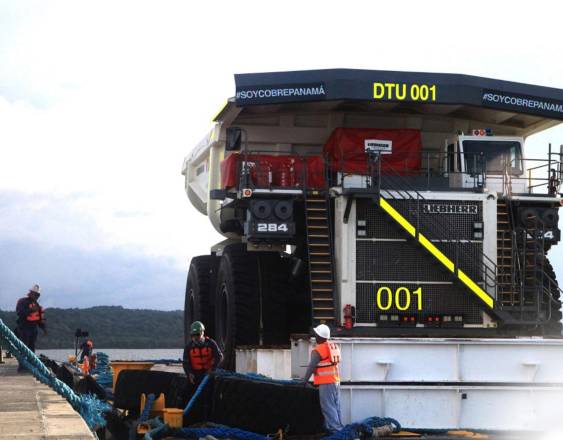 ML | Equipo pesado utilizado en el proyecto Cobre Panamá, ubicado en Donoso, Colón.