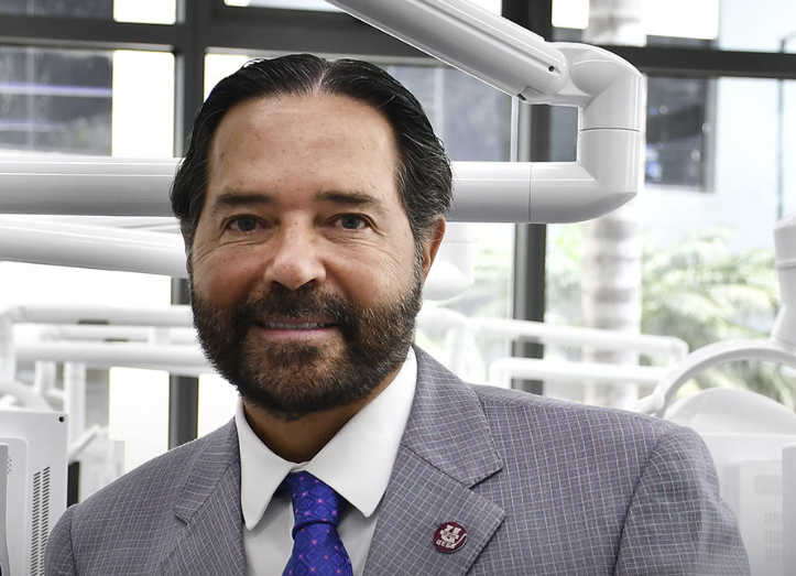 Universidades buscan reinventarse con la IA