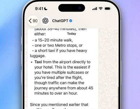ChatGPT vuelve a estar disponible dentro de WhatsApp.