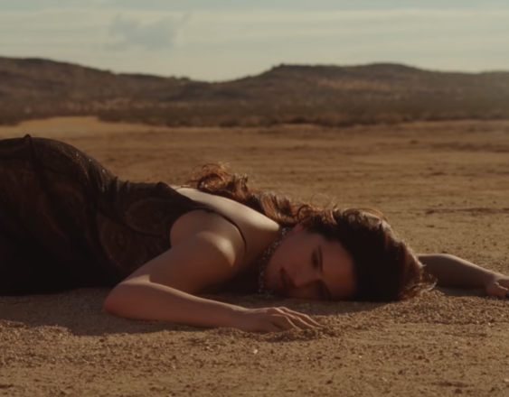 Rosalía anuncia “Sauvignon Blanc”: Una postal de plenitud en el desierto