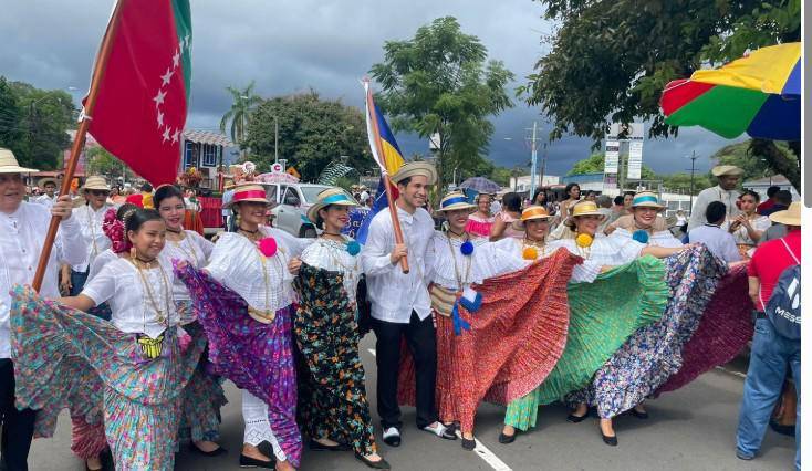 Santeños listos para celebrar el Primer Grito de Independencia