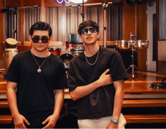 Notistarz/Staff