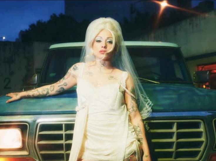 Mon Laferte estrena “Femme Fatale Vol. 2”, su nuevo álbum de estudio