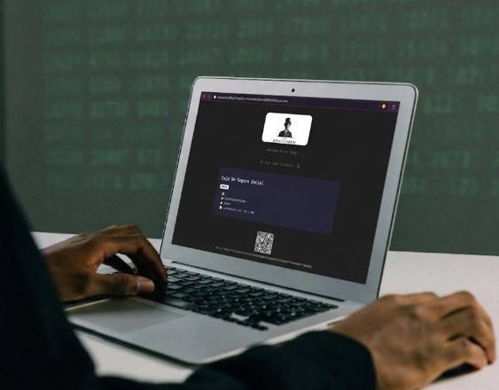 PEXELS/GEMINI | Vista de los datos filtrados por el grupo The Gentlemen en la Deep Web.