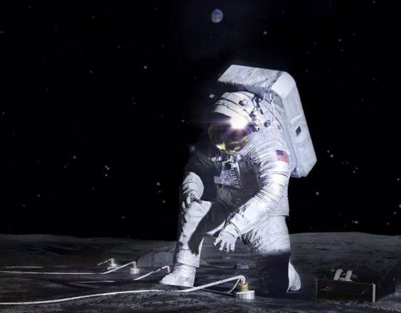 NASA | Concepto artístico de un astronauta de Artemis desplegando un instrumento en la superficie lunar.