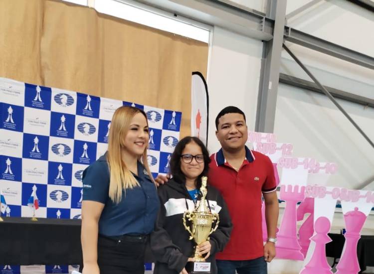 Mariana Lobo: De La Chorrera a Uzbekistán