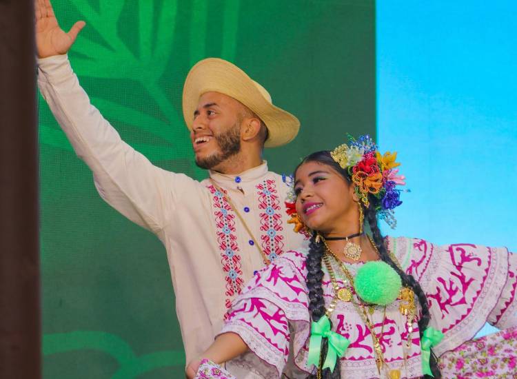 Carlos Del Cid promueve el folklore en Boquete
