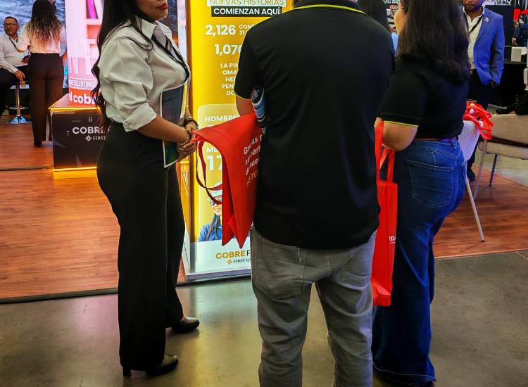 Cobre Panamá inaugura su stand interactivo en EXPO CAPAC 2026