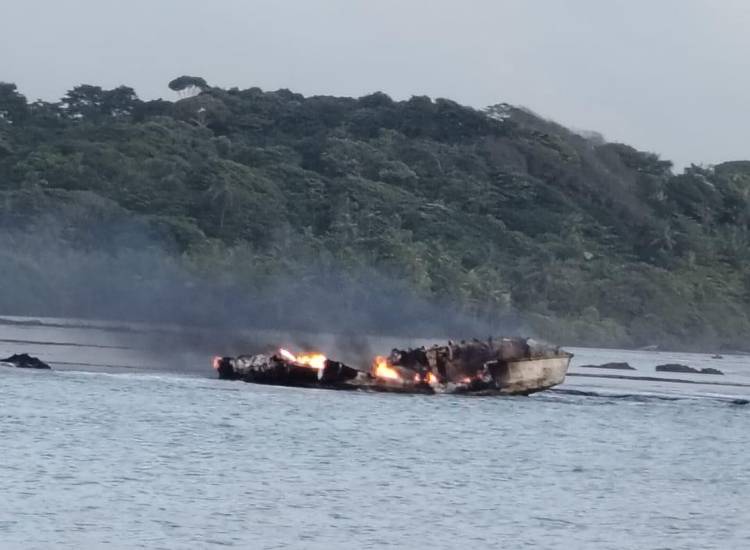 AMP investiga incendio de dos embarcaciones en Miramar en Colón